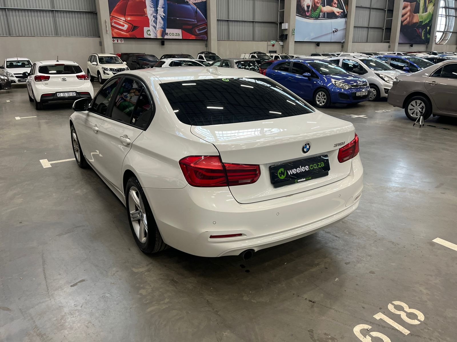 BMW 3 SERIES 318i A/T (F30)